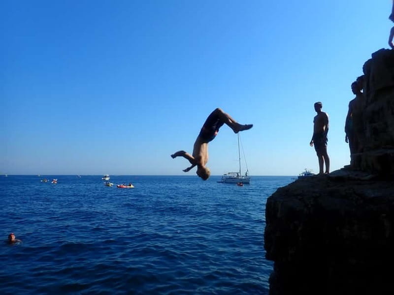 Pula: Sea Adventure – Boat, Kayak, Snorkeling & Cliff Jumps - Safety, equipment, and guide quality