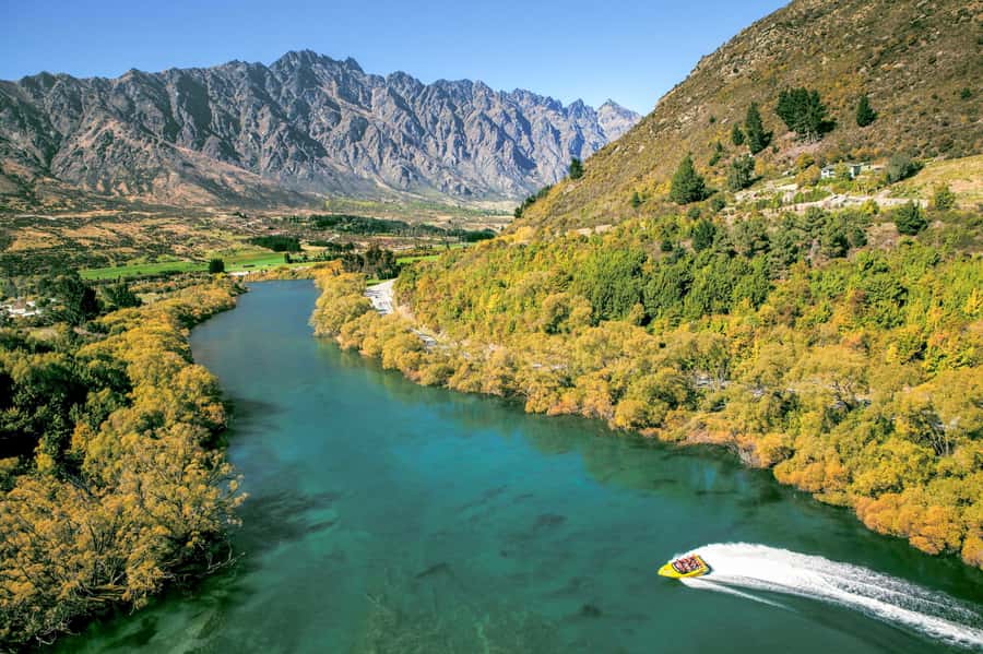 Queenstown: Shotover River and Kawarau River Jet Boat Ride - How wet and cold will you get?