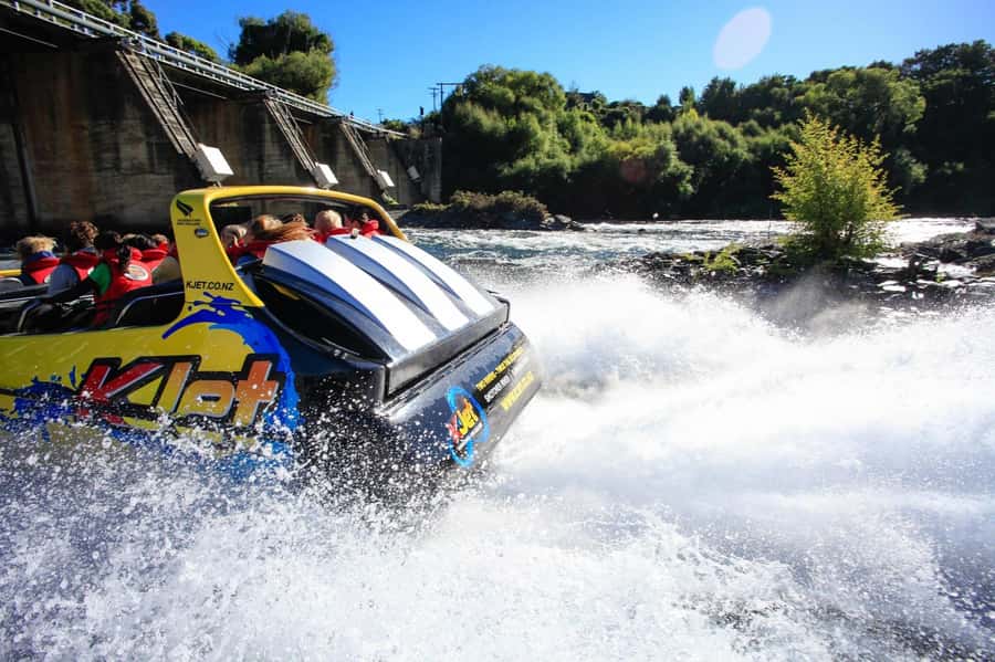 Queenstown: Shotover River and Kawarau River Jet Boat Ride - Leaving Main Town Pier across Lake Wakatipu