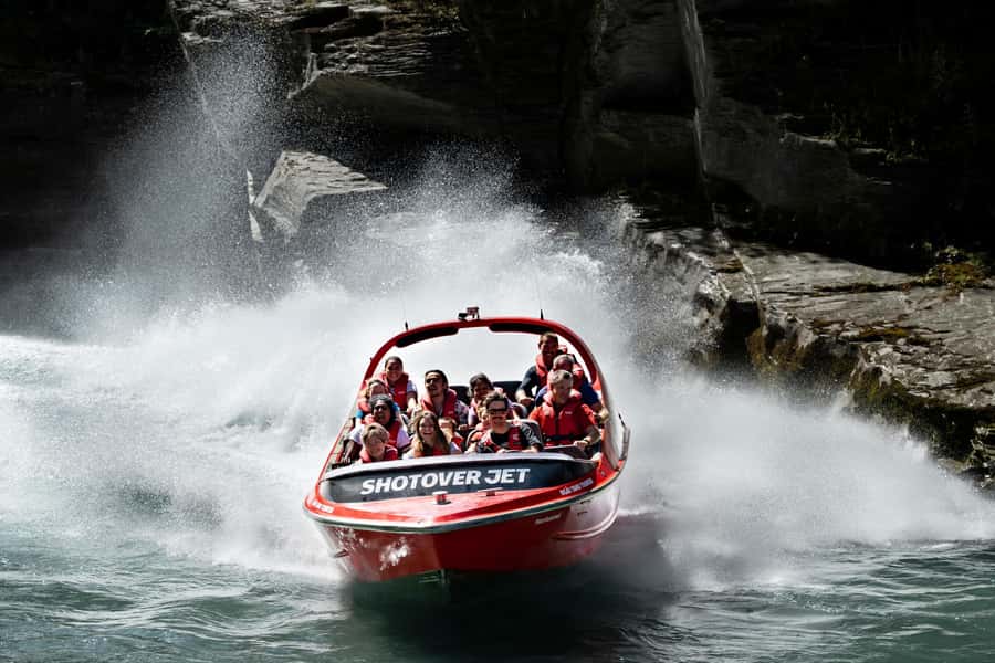 Queenstown: Shotover River Extreme Jet Boat Experience - From Queenstown to the Shotover River