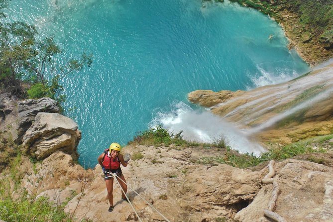 Rappelling beside Minas Viejas and Micos Waterfall - Key points at a glance