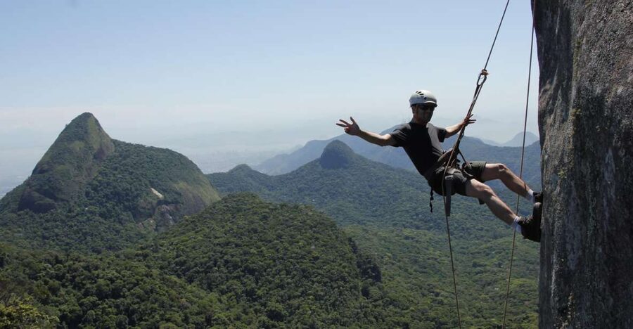 Rio de Janeiro: Hiking and Rappelling at Tijuca Forest - The first trails through Mata Atlântica