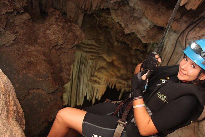 Rio Secreto Plus: Classic Tour, Bycicle, Rappel & Ziplines - Lunch arrives when you need it