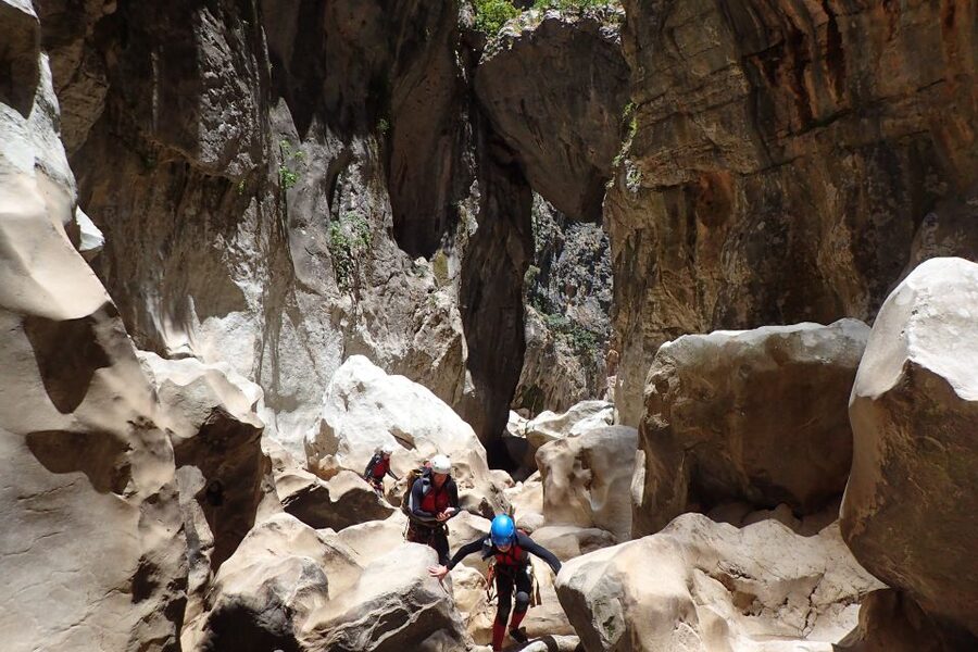 Ronda: Buitreras Canyoning Tour in "The Cathedral" - Six hours of swimming, rappelling, and rock work