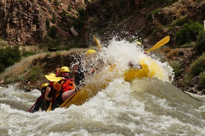 Royal Gorge Rafting Half Day Tour (FREE wetsuit use!) - Class IV Extreme fun! - Why the Royal Gorge makes a strong rafting setting