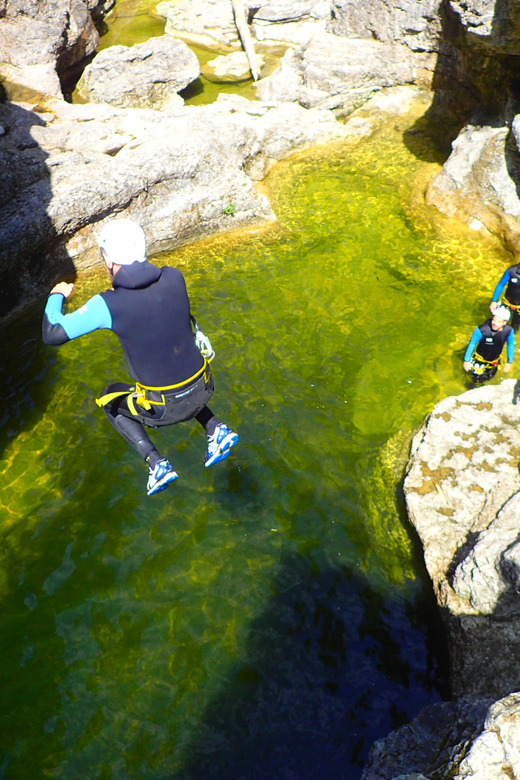 Salzburg: 4-Hour Guided Canyoning Trip for Beginners - Why the guide matters so much