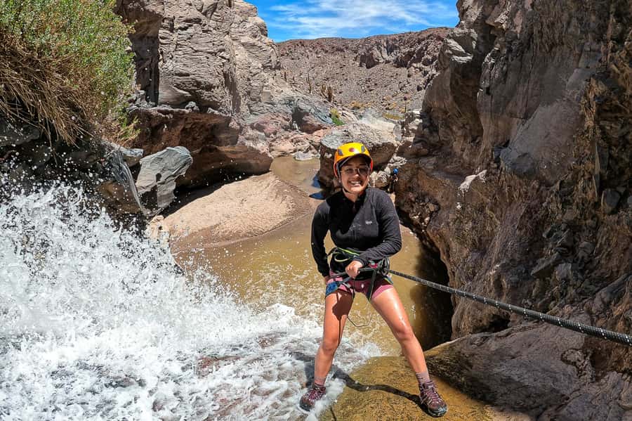San Pedro de Atacama: Desert Tour with Canyoning & Trekking - Learning the ropes at the canyon entrance
