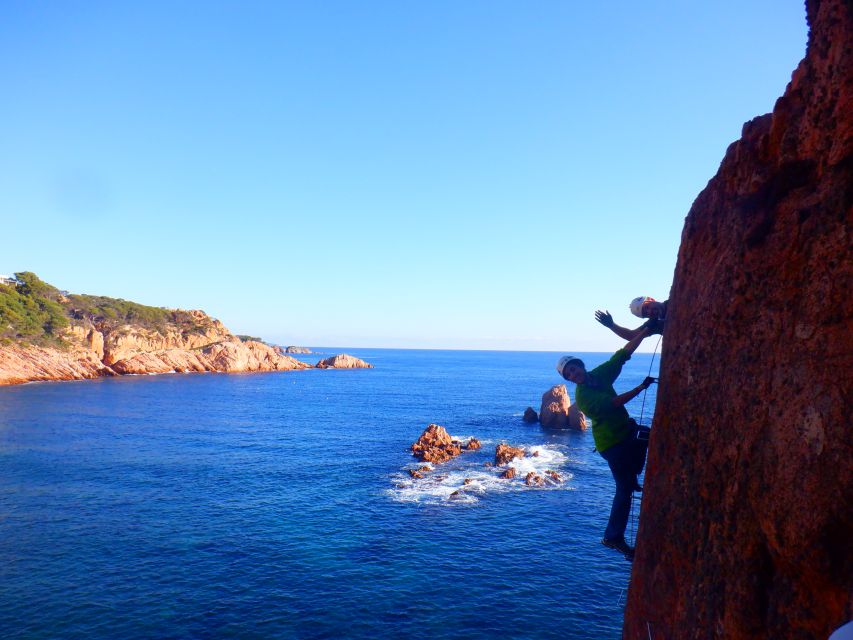 Sant Feliu de Guixols: Climb Via Ferrata Cala del Molí - Guides make the difference on exposed sections