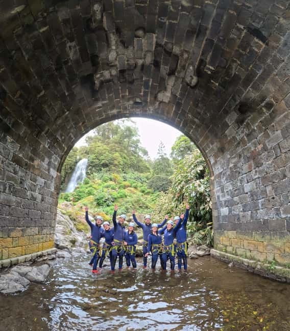 São Miguel: WaterPark Canyoning Ribeira dos Caldeirões - The first walk and safety briefing
