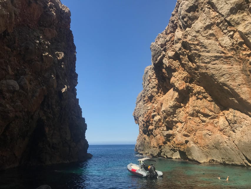 Serra de Tramuntana: Canyoning and boat return - Two hours inside the canyon