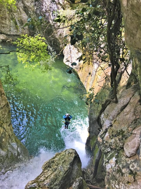 Serra de Tramuntana: Canyoning and boat return - Guides, languages, and the personal-care question