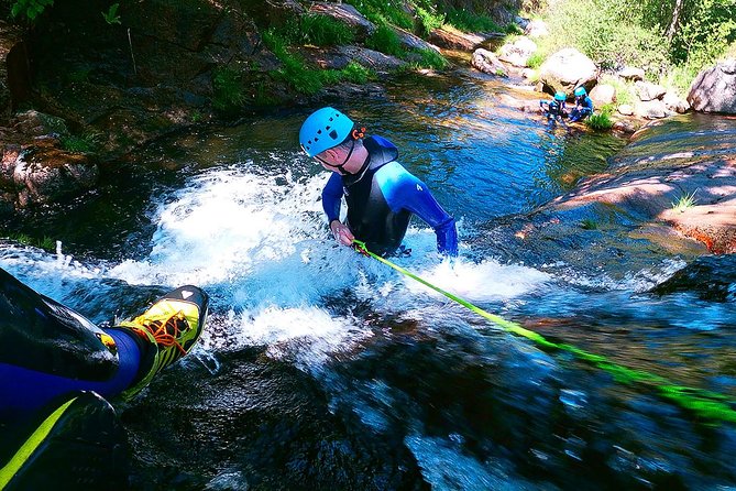 Star canyoning - Abseiling and rappelling beside the cliffs