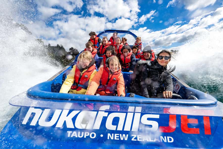 Taupō: Huka Falls 30-Minute Jet Boat Experience - Key points at a glance