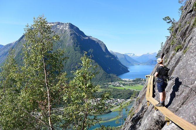 Via Ferrata Åndalsnes Intro Wall - Starting at Norsk Tindesenter at 10:00